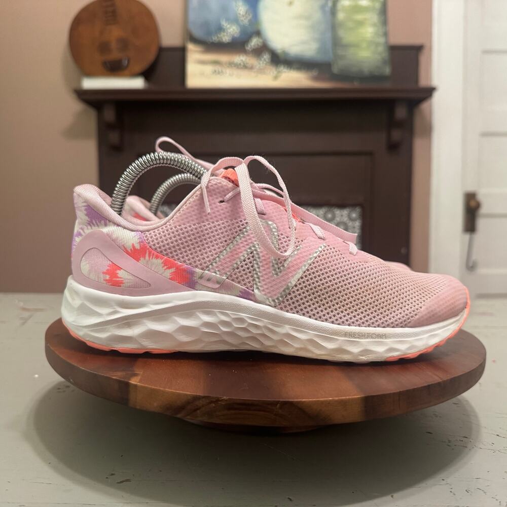 New Balance Fresh Foam Arishi Womens Size 7 Sneaker Shoes